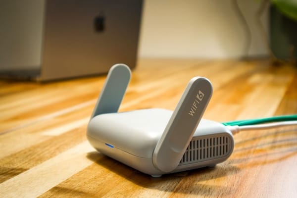 Wi-Fi w całym domu: kiedy mesh ma sens, a kiedy to wyrzucone pieniądze